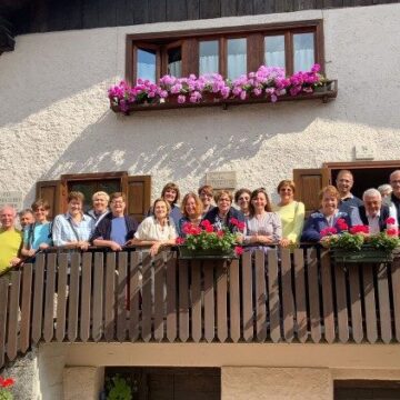Vacaciones en Trentino, Igino Giordani en el centro con Chiara Lubich a su izquierda