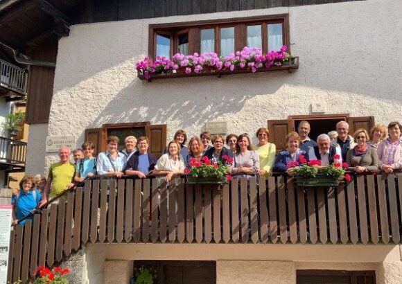 Vacaciones en Trentino, Igino Giordani en el centro con Chiara Lubich a su izquierda