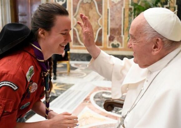 El Papa: Una sociedad se construye con la alianza entre jóvenes y ancianos